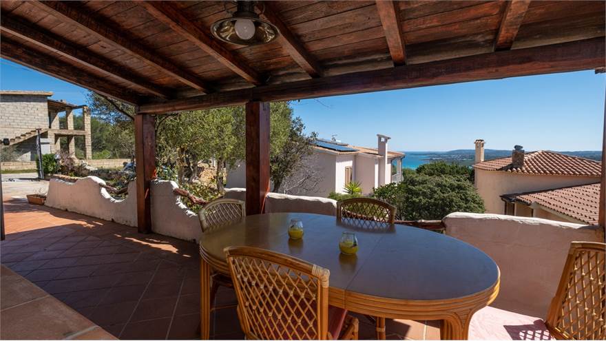 Veranda coperta corpo B Vista mare